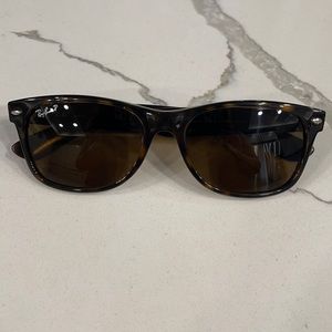 Ray-Ban Wayfarer Sunglasses Polarized